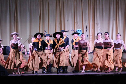 17 NV Malambo Femenino Sexteto Infanto-Juvenil y Todos juntos