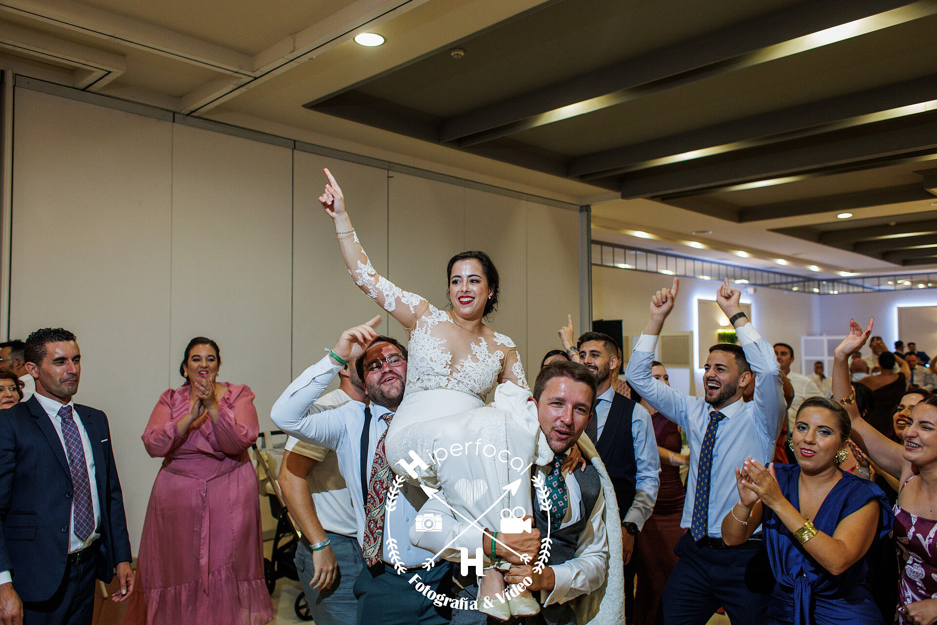 jose-ramon-mari-carme-salones-tele-bienvenida-usagre (32)