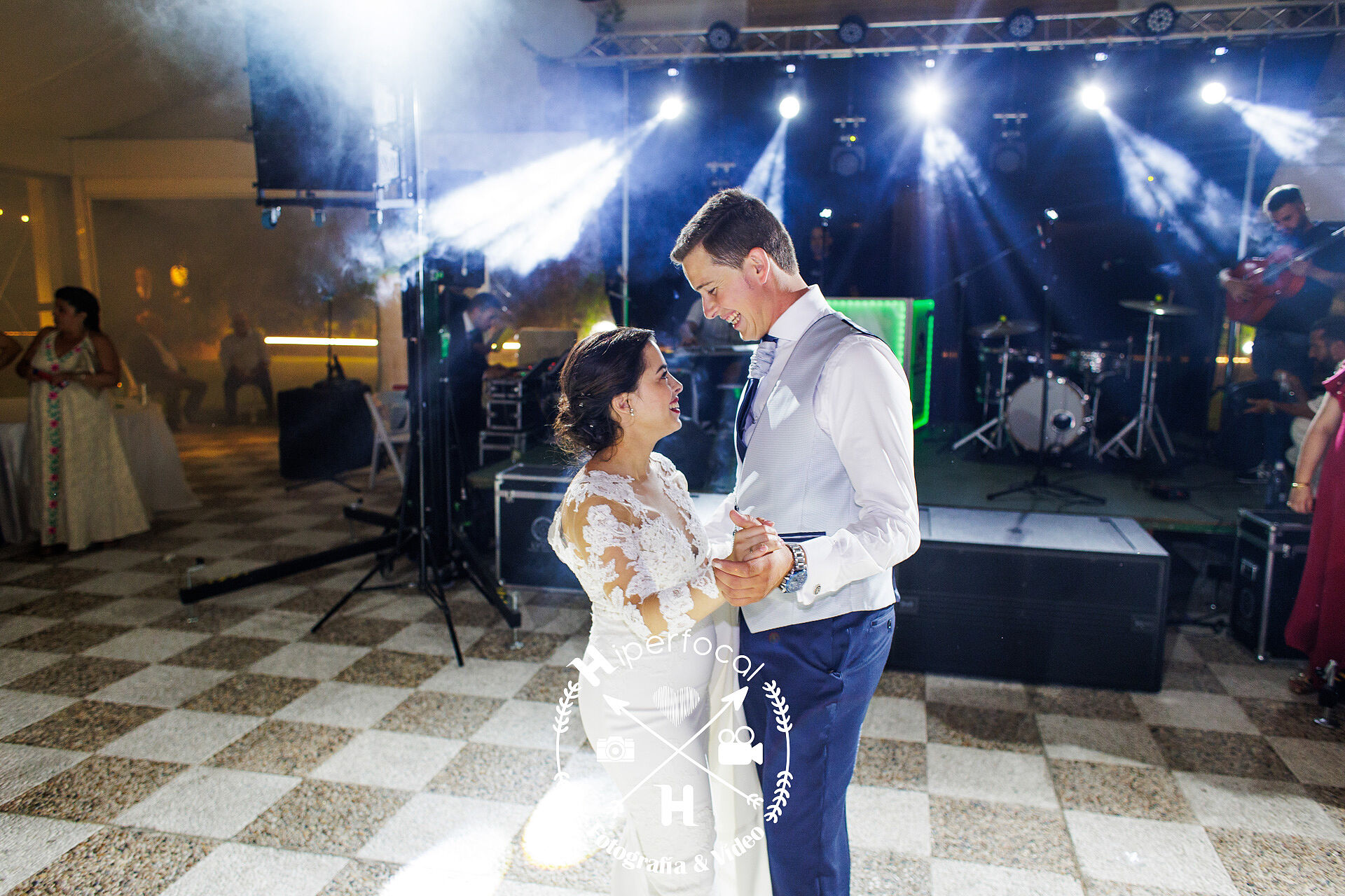 jose-ramon-mari-carme-salones-tele-bienvenida-usagre (34)