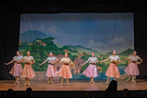 08. La fille mal gardée
