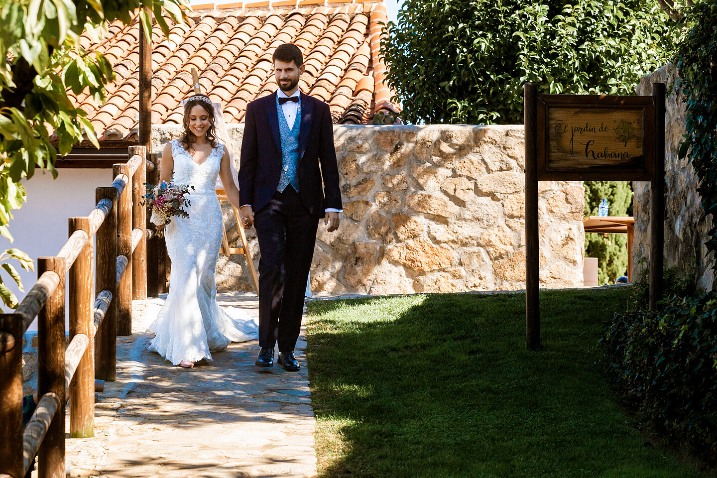 SUSANA Y PABLO - Reportaje de bodas en el Hotel Rural Villa Xarahiz - EXTUDIO 83-70