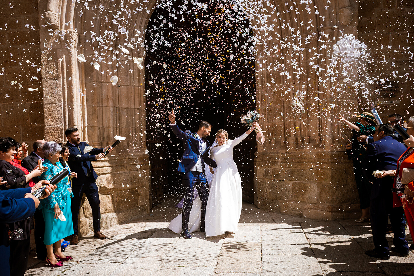 JORGE Y LAURA - Boda en el Castillo de las Seguras (Cáceres) - EXTUDIO 83-81