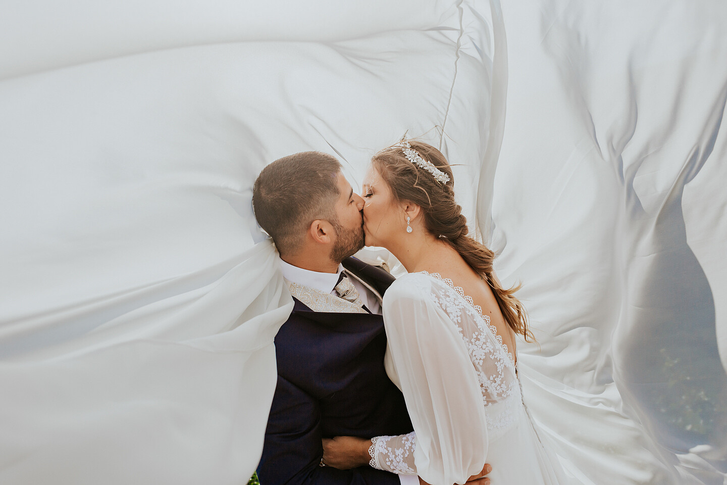 NELVA Y MARIO - Boda en el hotel rural Villa Xarahiz - EXTUDIO 83-167