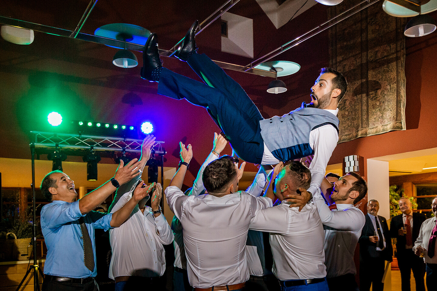 ADRIÁN Y LAURA - Boda en Guadalupe (Cáceres) - EXTUDIO 83-214