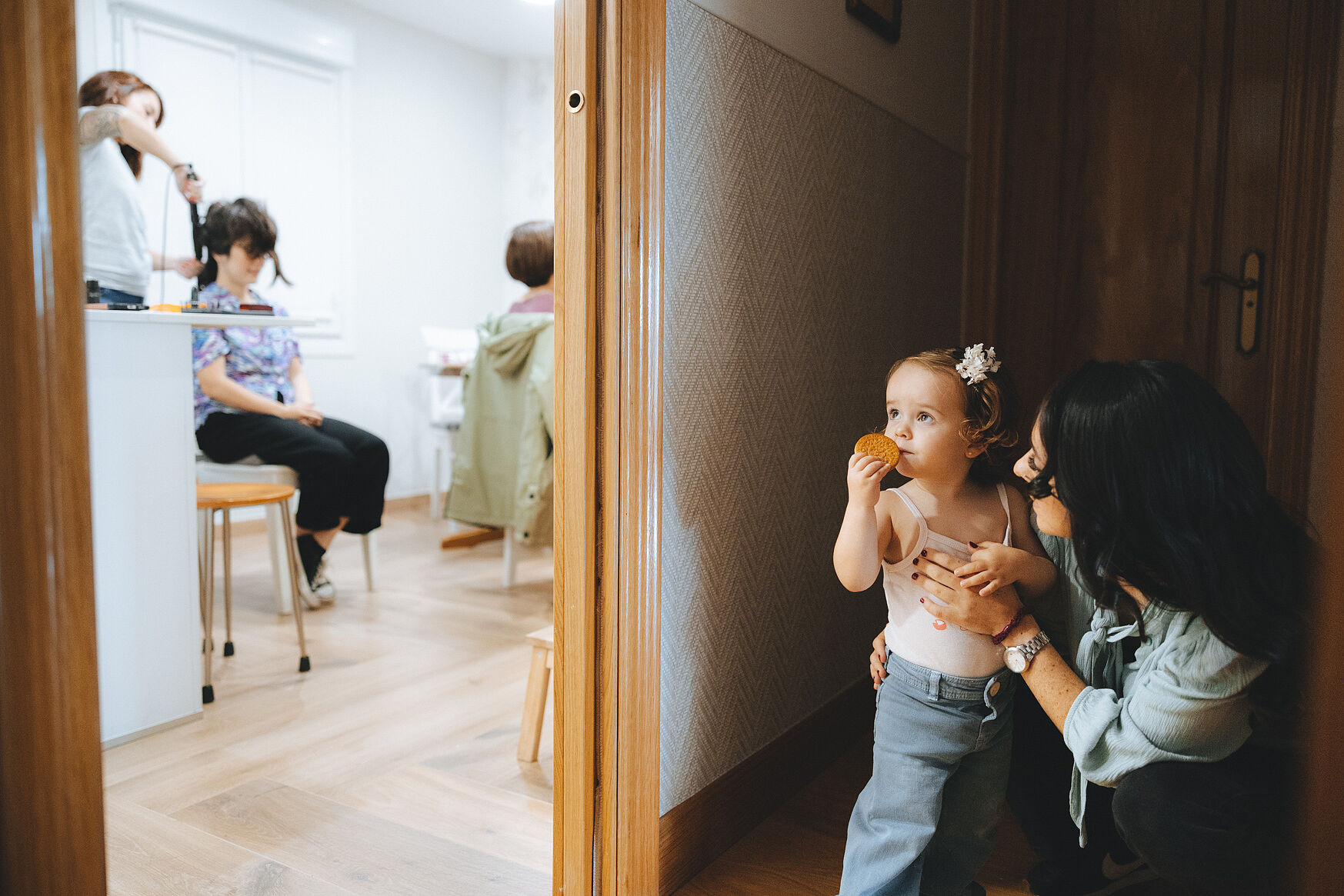 Wedding photographer, preparations at the bride's house Basque Country.