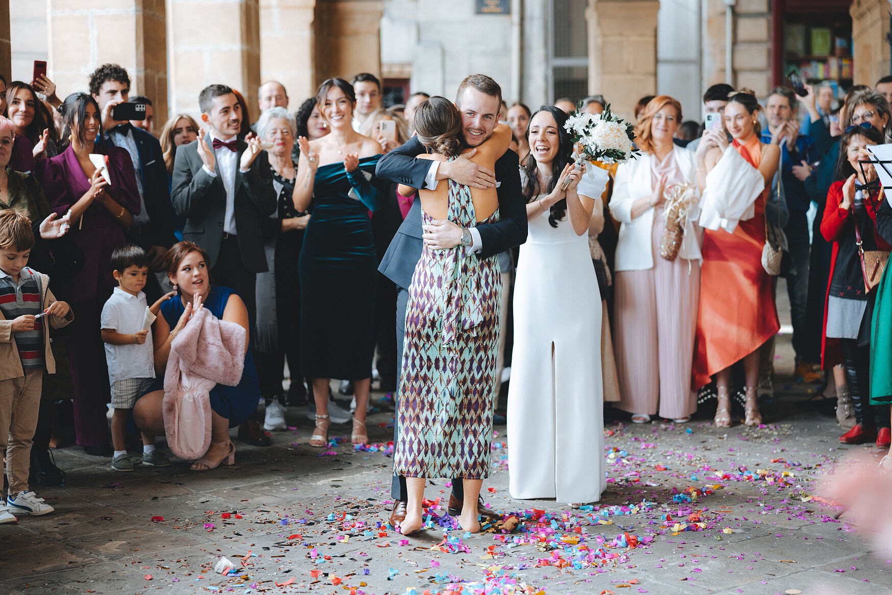 Memorable moments, wedding photographer. Portugalete Town Hall.