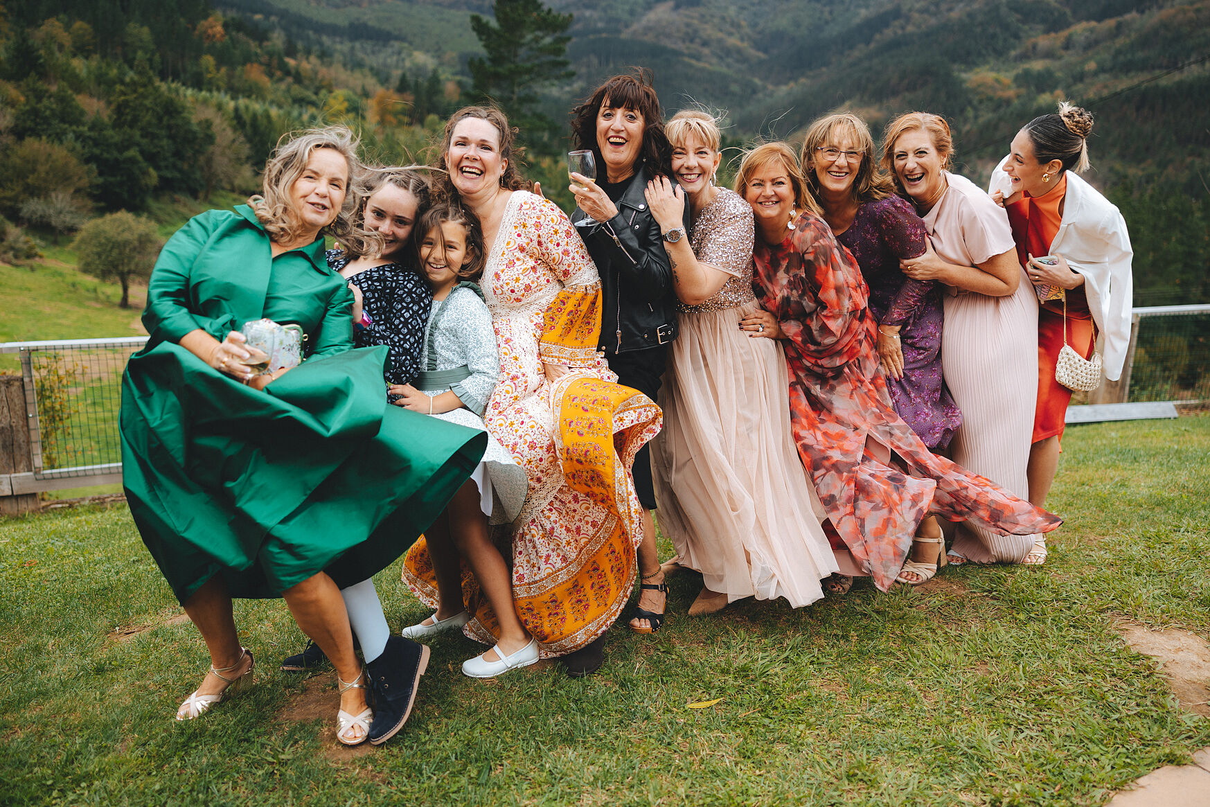Group photo of a wedding in nature at Hotel & Spa Etxegana Zeanuri