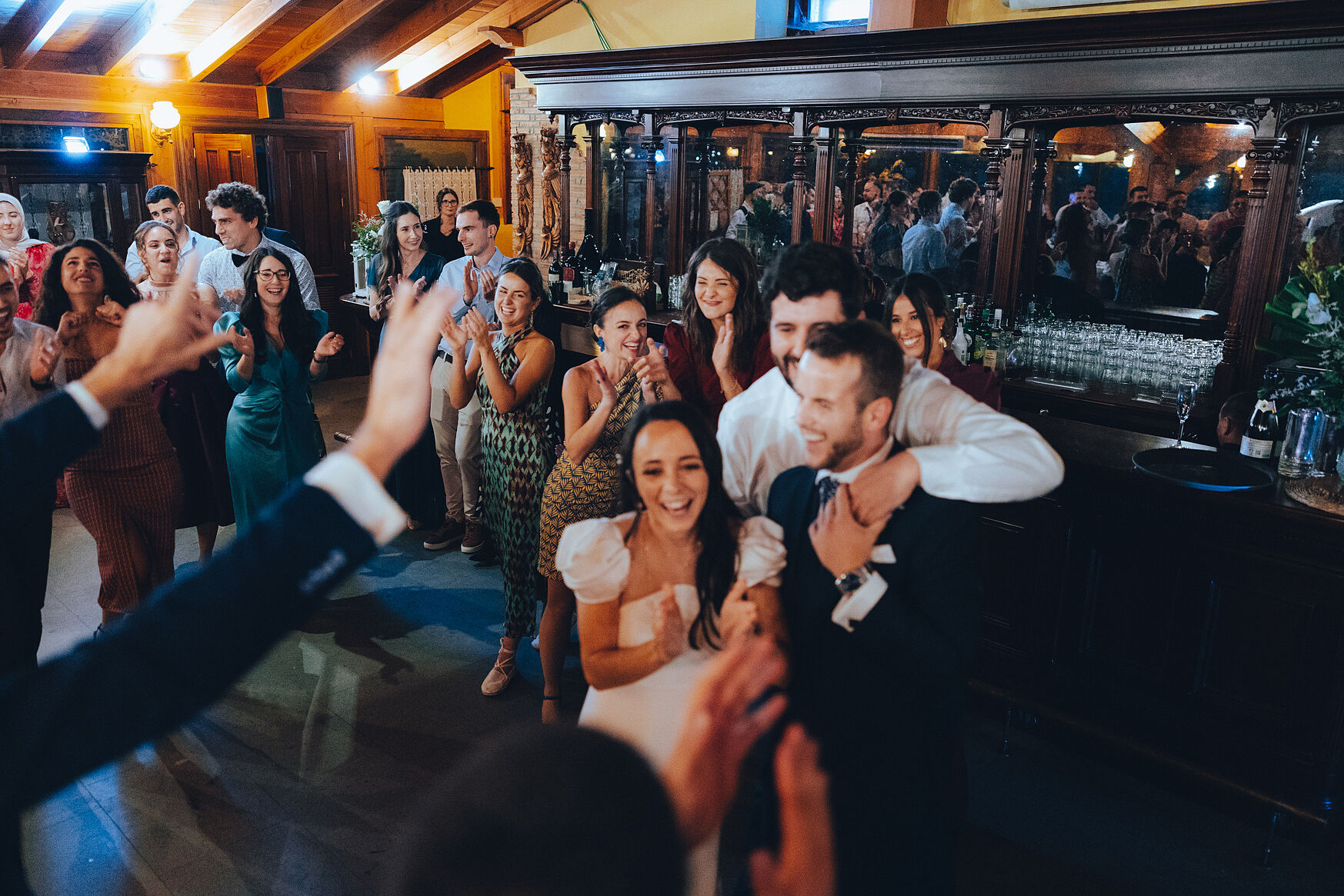 Wedding party, bride and groom. Etxegana Hotel & Spa, Zeanuri.