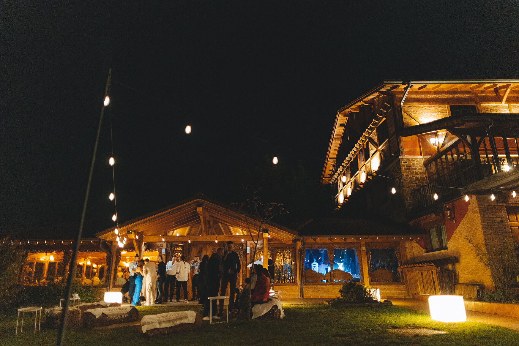 Wedding celebration at Hotel & Spa Etxegana Zeanuri, Gorbea.