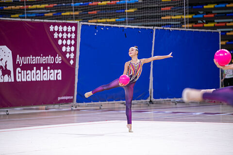 DOMINGO: 12:00 A 14:00
