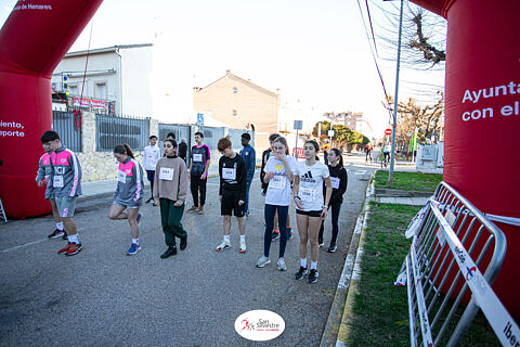 EXTRA MENORES: AVITUALLAMIENTO + MEDALLAS