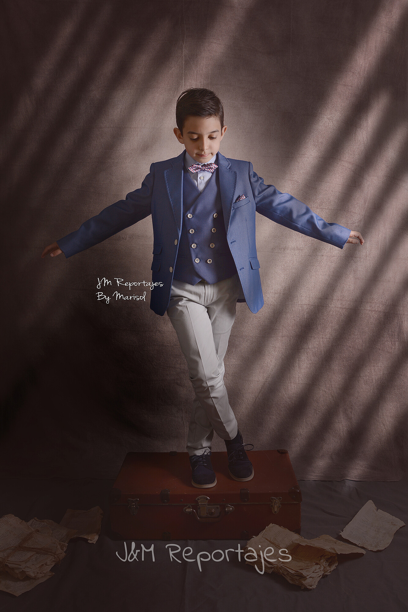 comunión-zaragoza-reportaje-fotos-estudio-niño-traje-romántico-marysol-fotógrafa-458