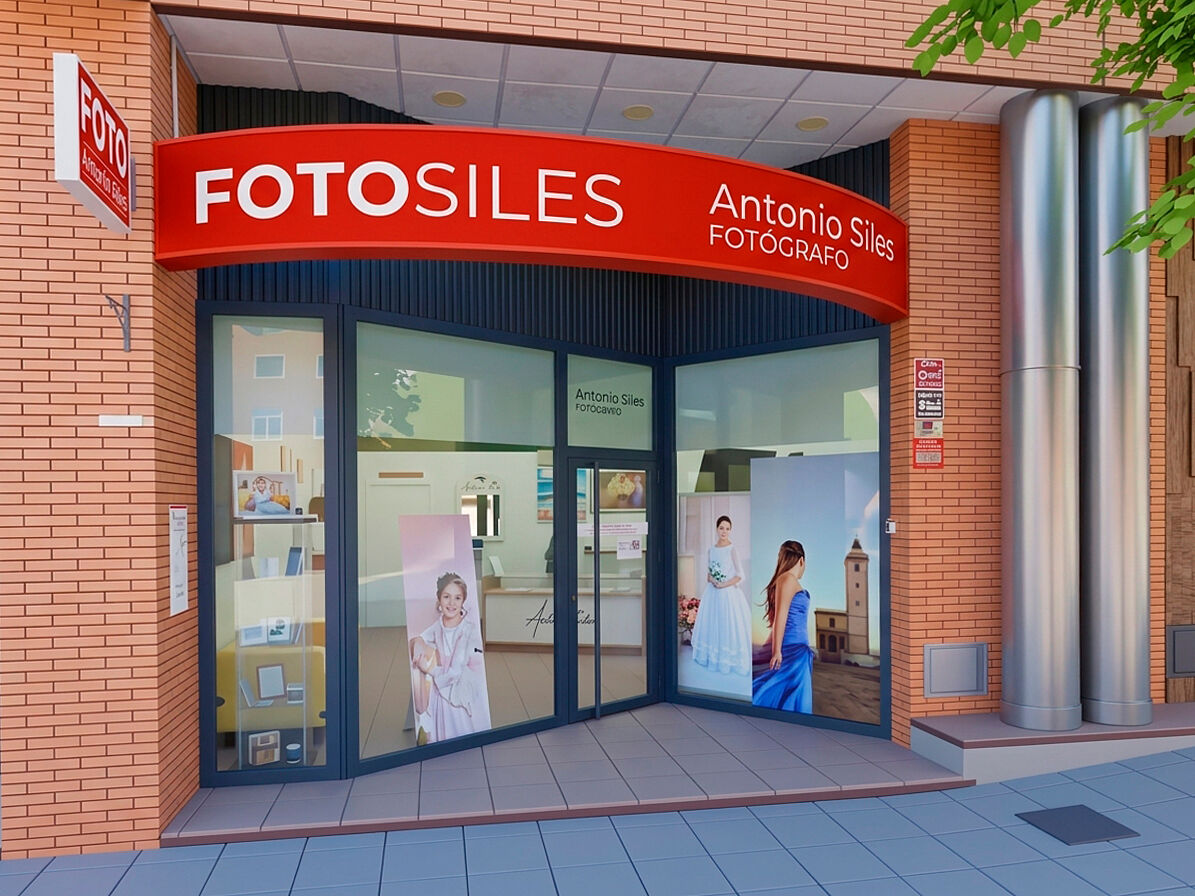 Antonio Siles Fotógrafo - entrada-estudio-fotografico-antonio-siles-en-almeria-ts20260910145147557232.jpg