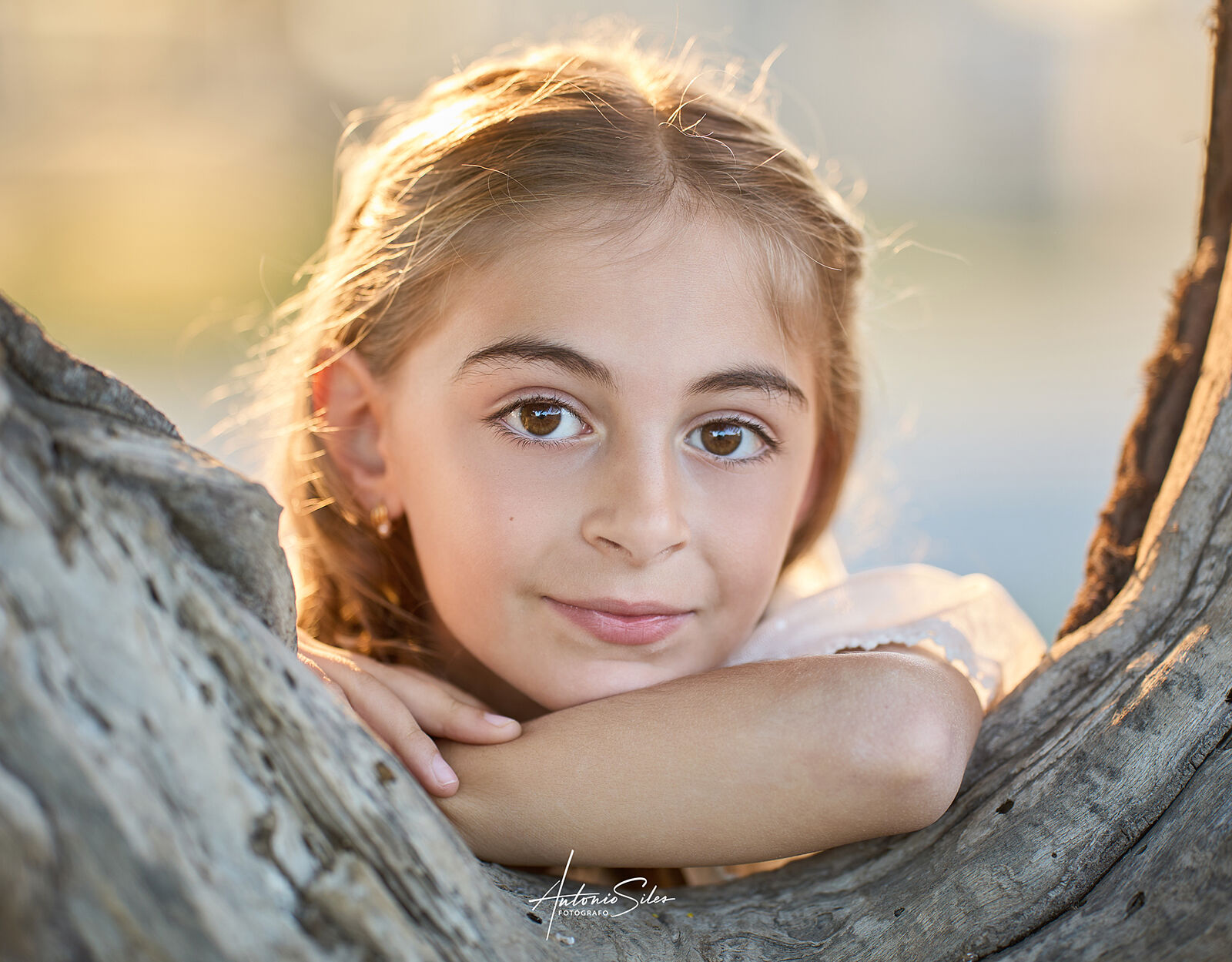 Antonio Siles Fotógrafo - reportaje-de-comunion-en-almeria-ts20260404114323612141.jpg