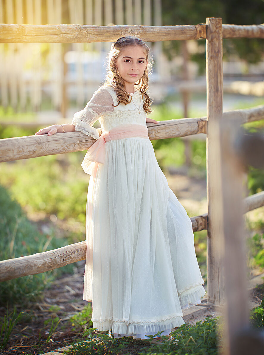 Antonio Siles Fotógrafo - reportaje-de-primera-comunion-en-exteriores-ts20260404115135150990.jpg