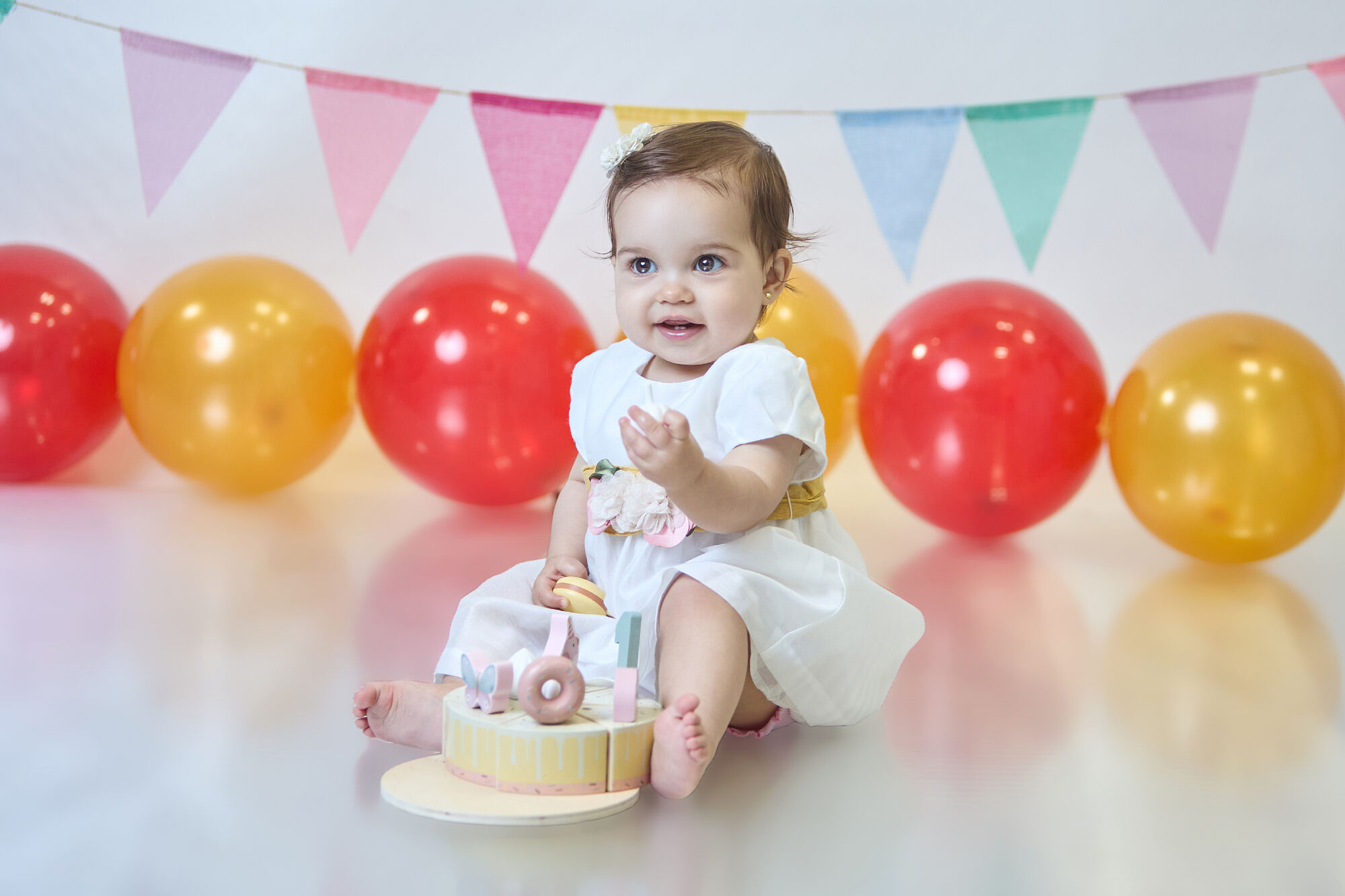 sesión de smash cake en estudio de fotosiles