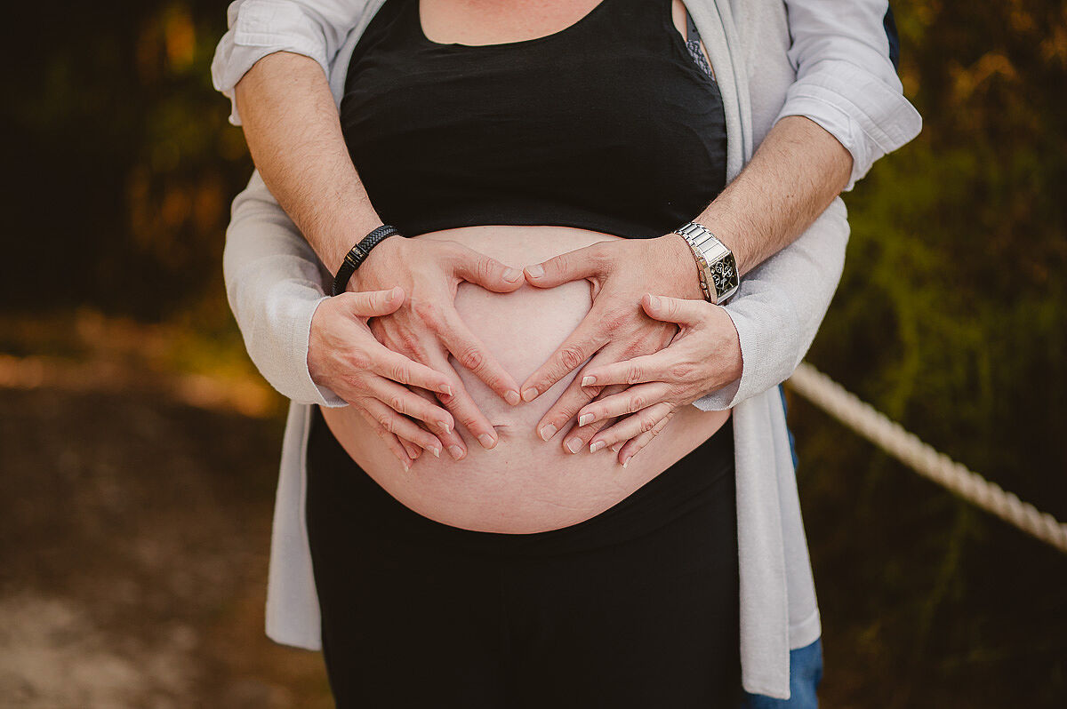 Sesión de fotos de embarazo en Mallorca, fotógrafo Mallorca embarazadas-5
