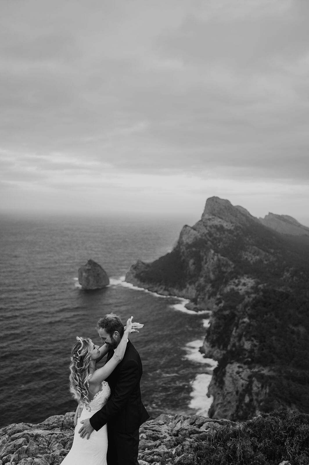 Focus Foto Estudio, fotógrafo de bodas en Mallorca  - post-boda-en-formentor-106-ts20250807133654292332.jpg