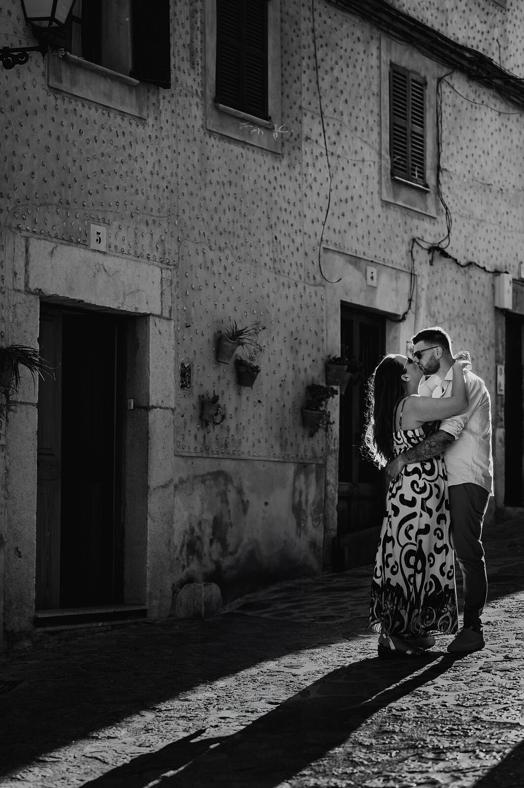 Focus Foto Estudio, fotógrafo de bodas en Mallorca  - pre-boda-en-valldemossa-y-sa-foradada-52-ts20250811105749864067.jpg