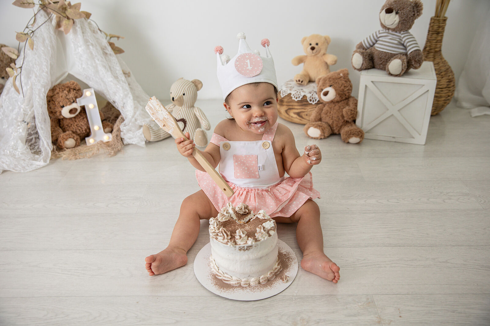 Sara Alarcon fotografia - sesion-smash-cake-lleida-primer-cumpleanos-ts20260709090254216561.jpg