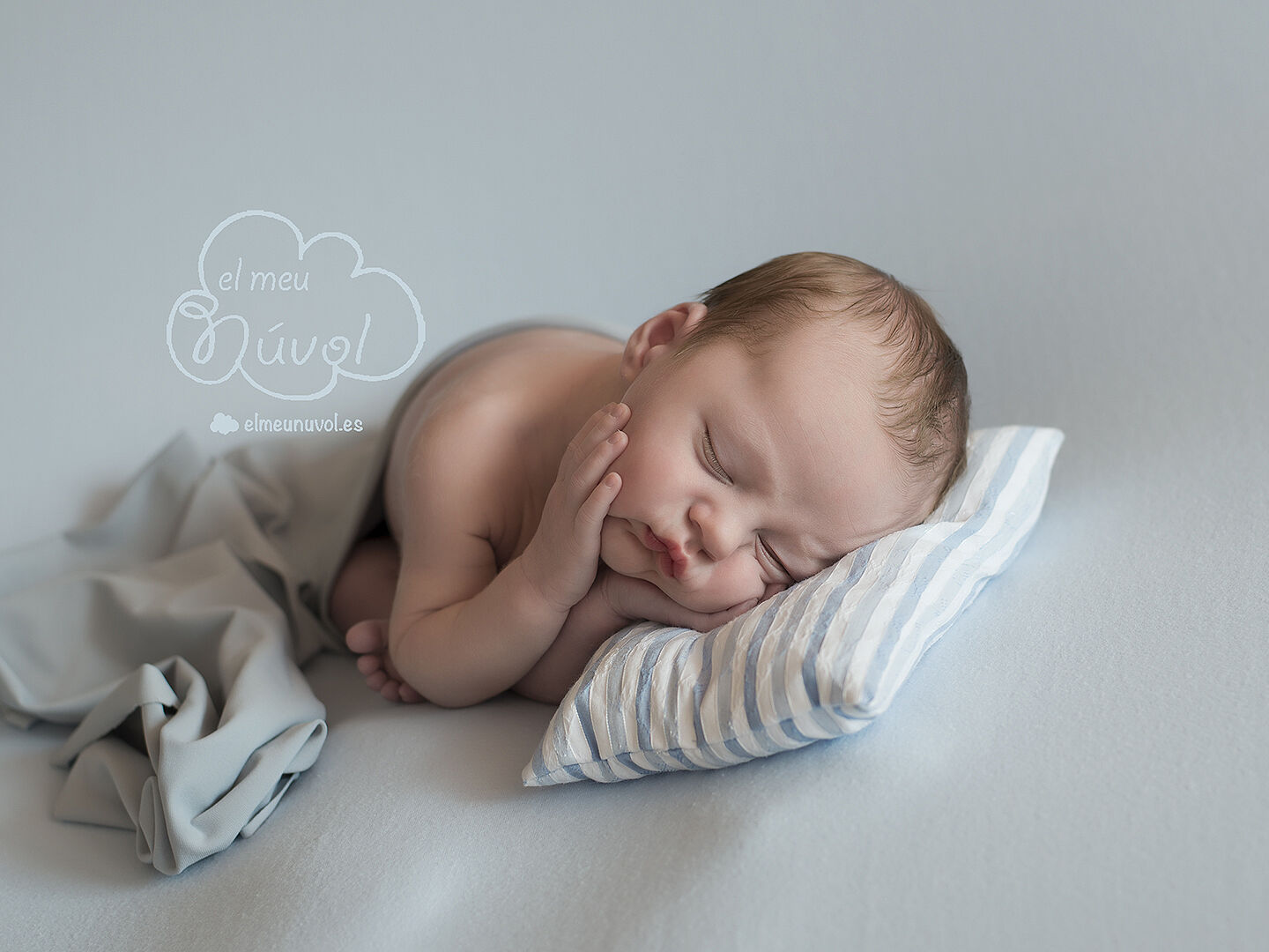 FOTOGRAFO_NEWBORN_IGUALADA_BARCELONA_FOTOS_RECIEN_NACIDO_EL_MEU_NUVOL_FOTOGRAFIA_EMBARAZO_FAMILIA_NOUNAT_NADO_BEBE_00012