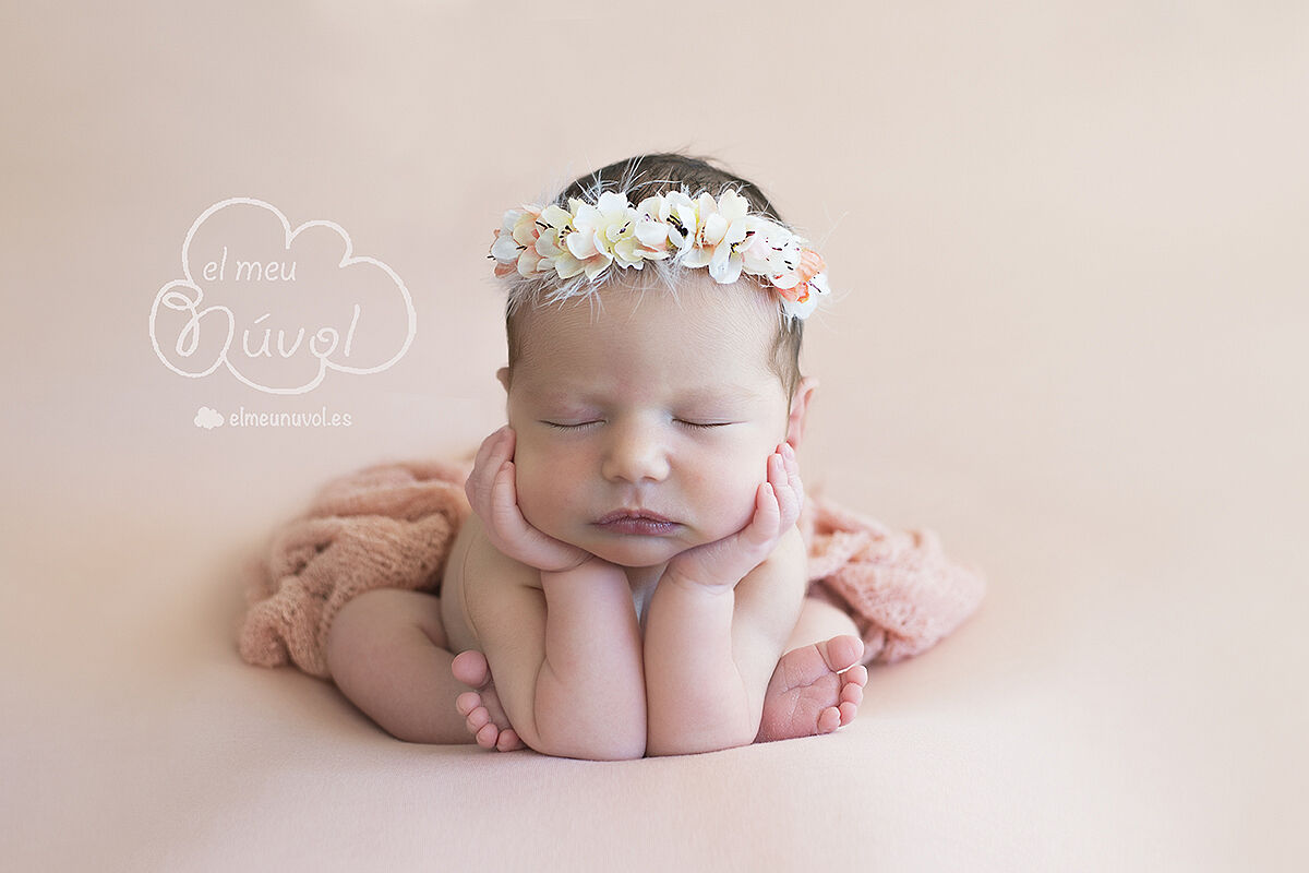 fotografia recién nacida tonos rosa bebé nadó nounat infantil igualada barcelona el meu núvol reportaje newborn00013