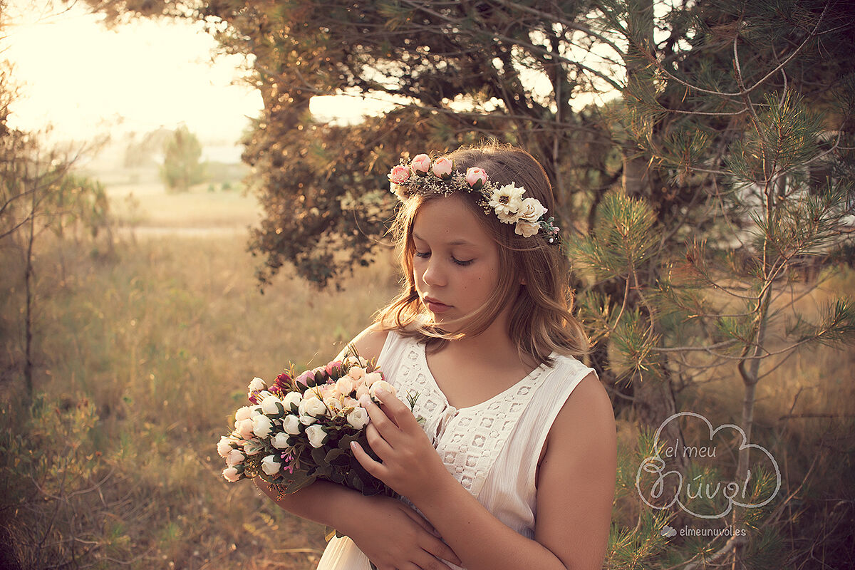 fotografía en exterior infantil atardecer princesas el meu núvol fotógrafo newborn familiar 00003