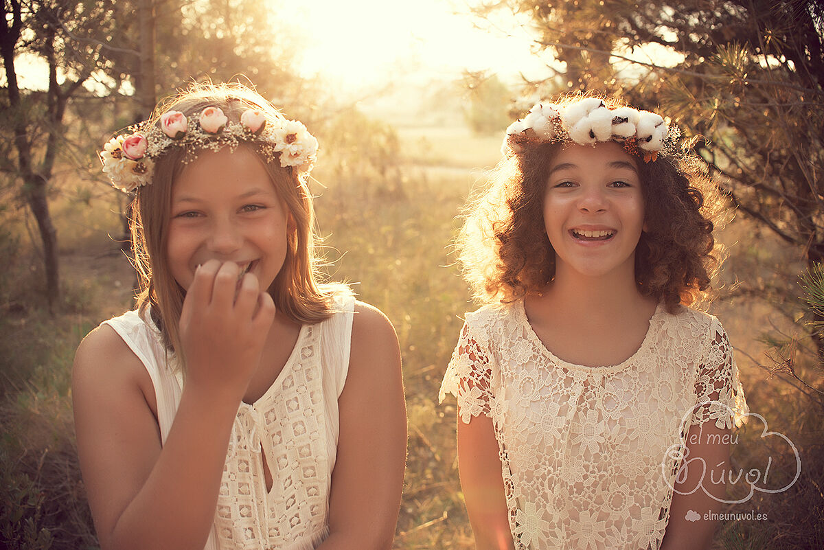 fotografía en exterior infantil atardecer princesas el meu núvol fotógrafo newborn familiar 00012