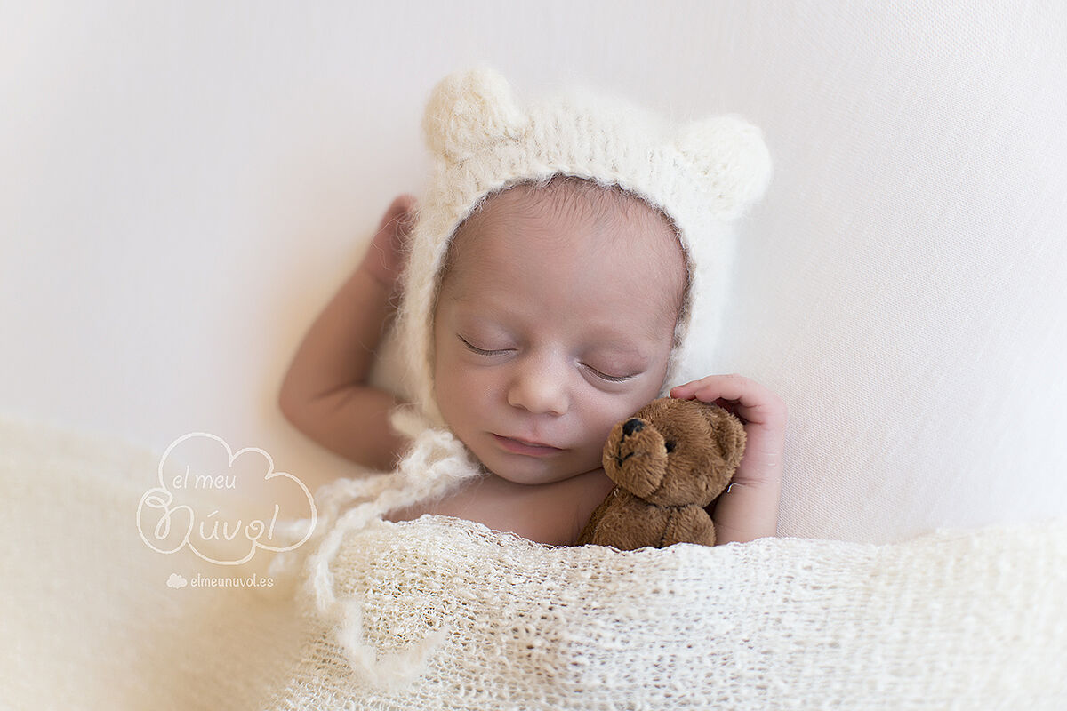 fotografía de recién nacido en igualada barcelona el meu núvol fotógrafo infantil newborn familiar bebés00019