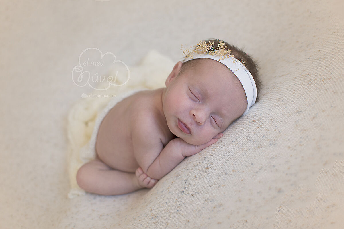 fotografía de recién nacido en igualada barcelona el meu núvol fotógrafo newborn infantil bebé nounat embarazo