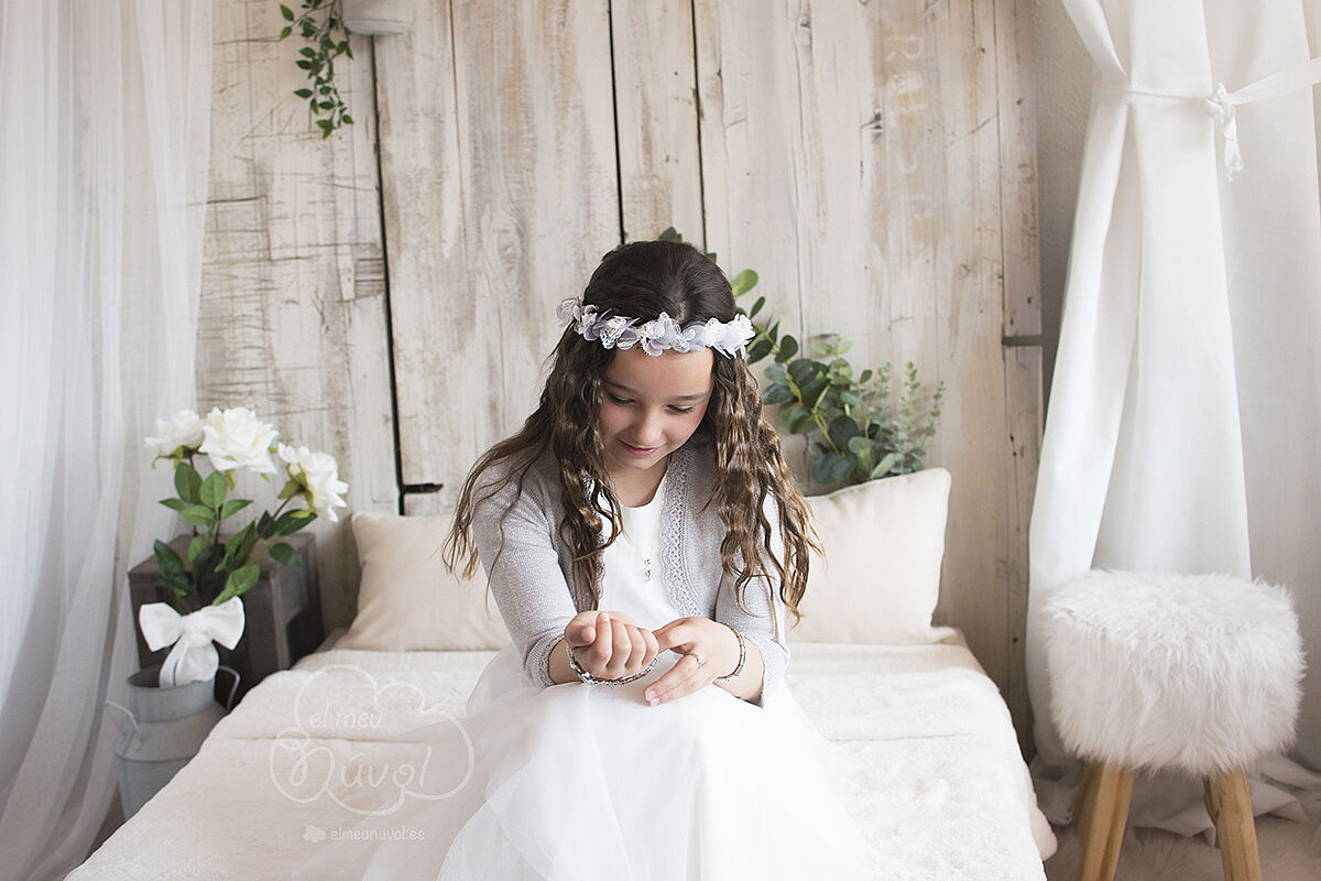 fotografía de comunión en igualada barcelona estudio de luz natural el meu núvol fotógrafa newborn infantil familiar00015