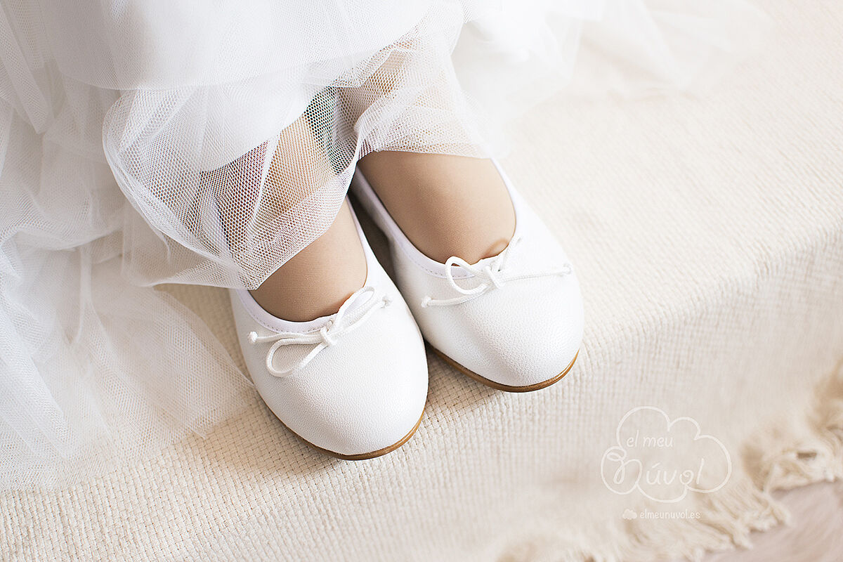 fotografía de comunión en igualada barcelona estudio de luz natural el meu núvol fotógrafa newborn infantil familiar00021