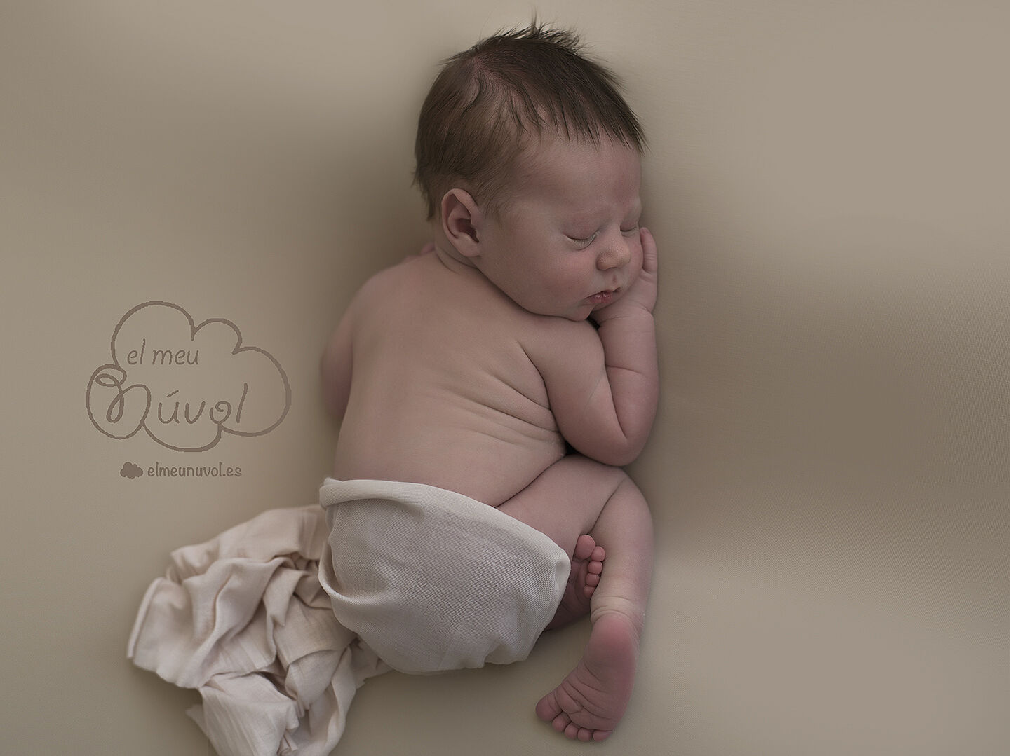 FOTOGRAFO_NEWBORN_IGUALADA_BARCELONA_FOTOS_RECIEN_NACIDO_EL_MEU_NUVOL_FOTOGRAFIA_EMBARAZO_FAMILIA_NOUNAT_NADO_BEBE_00008