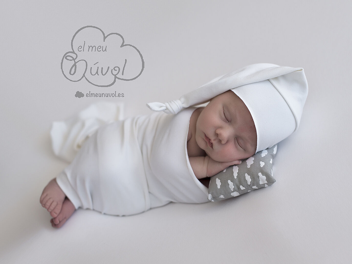 FOTOGRAFO_NEWBORN_IGUALADA_BARCELONA_FOTOS_RECIEN_NACIDO_EL_MEU_NUVOL_FOTOGRAFIA_EMBARAZO_FAMILIA_NOUNAT_NADO_BEBE_00007