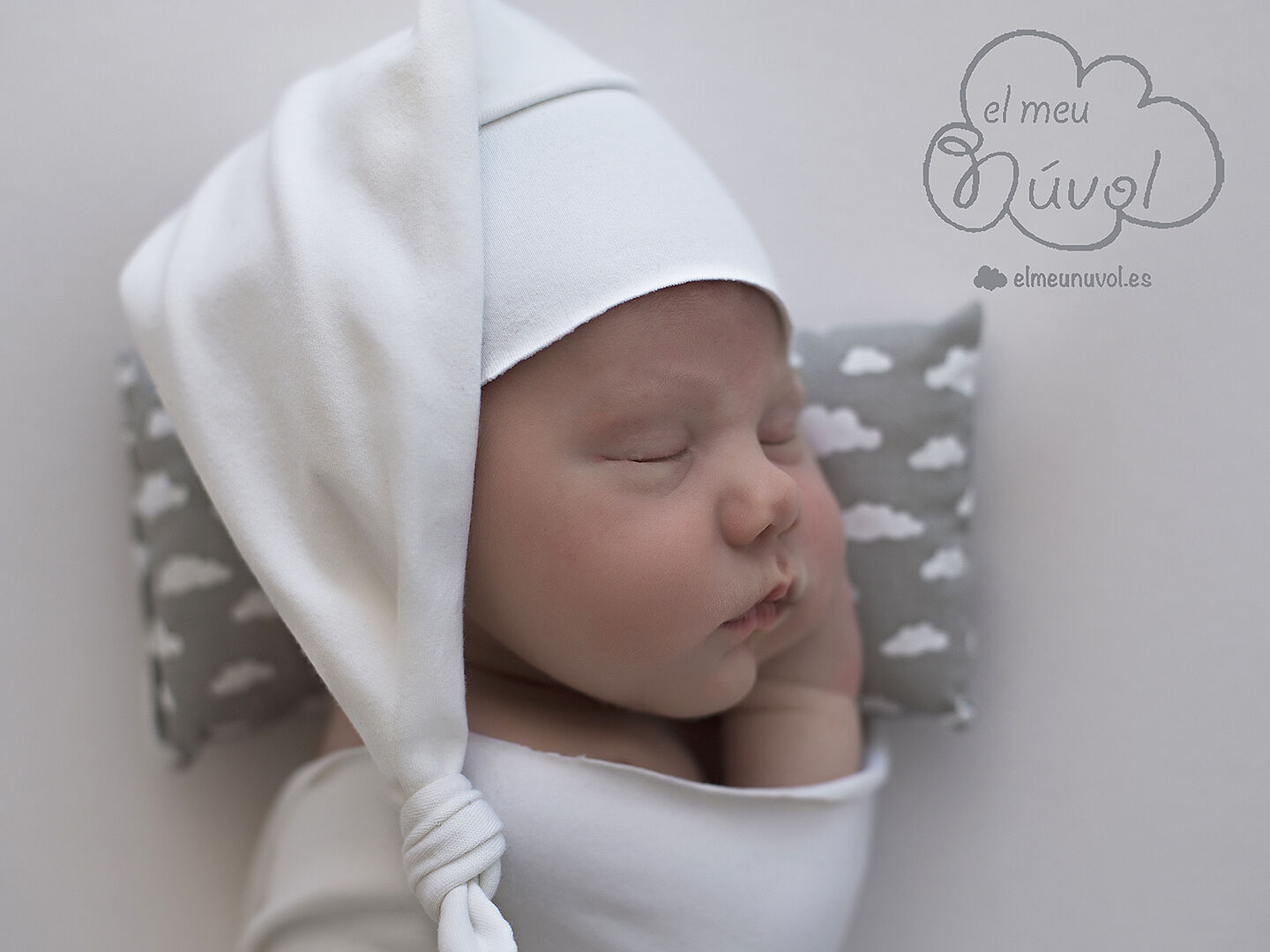 FOTOGRAFO_NEWBORN_IGUALADA_BARCELONA_FOTOS_RECIEN_NACIDO_EL_MEU_NUVOL_FOTOGRAFIA_EMBARAZO_FAMILIA_NOUNAT_NADO_BEBE_00009