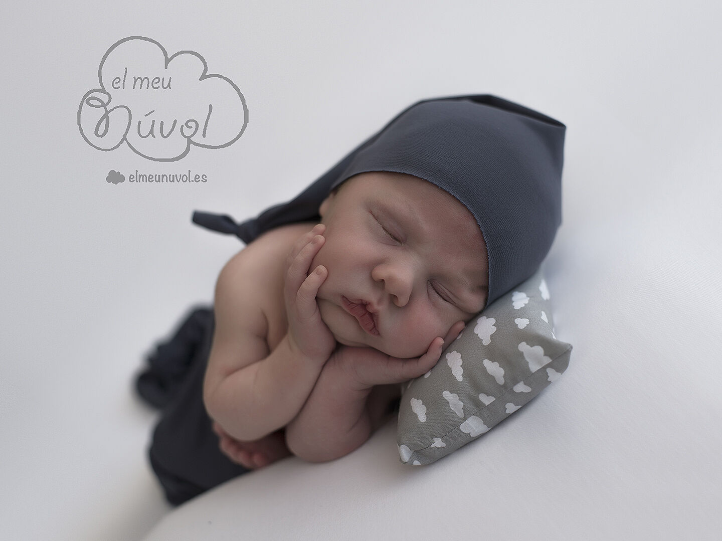 FOTOGRAFO_NEWBORN_IGUALADA_BARCELONA_FOTOS_RECIEN_NACIDO_EL_MEU_NUVOL_FOTOGRAFIA_EMBARAZO_FAMILIA_NOUNAT_NADO_BEBE_00011