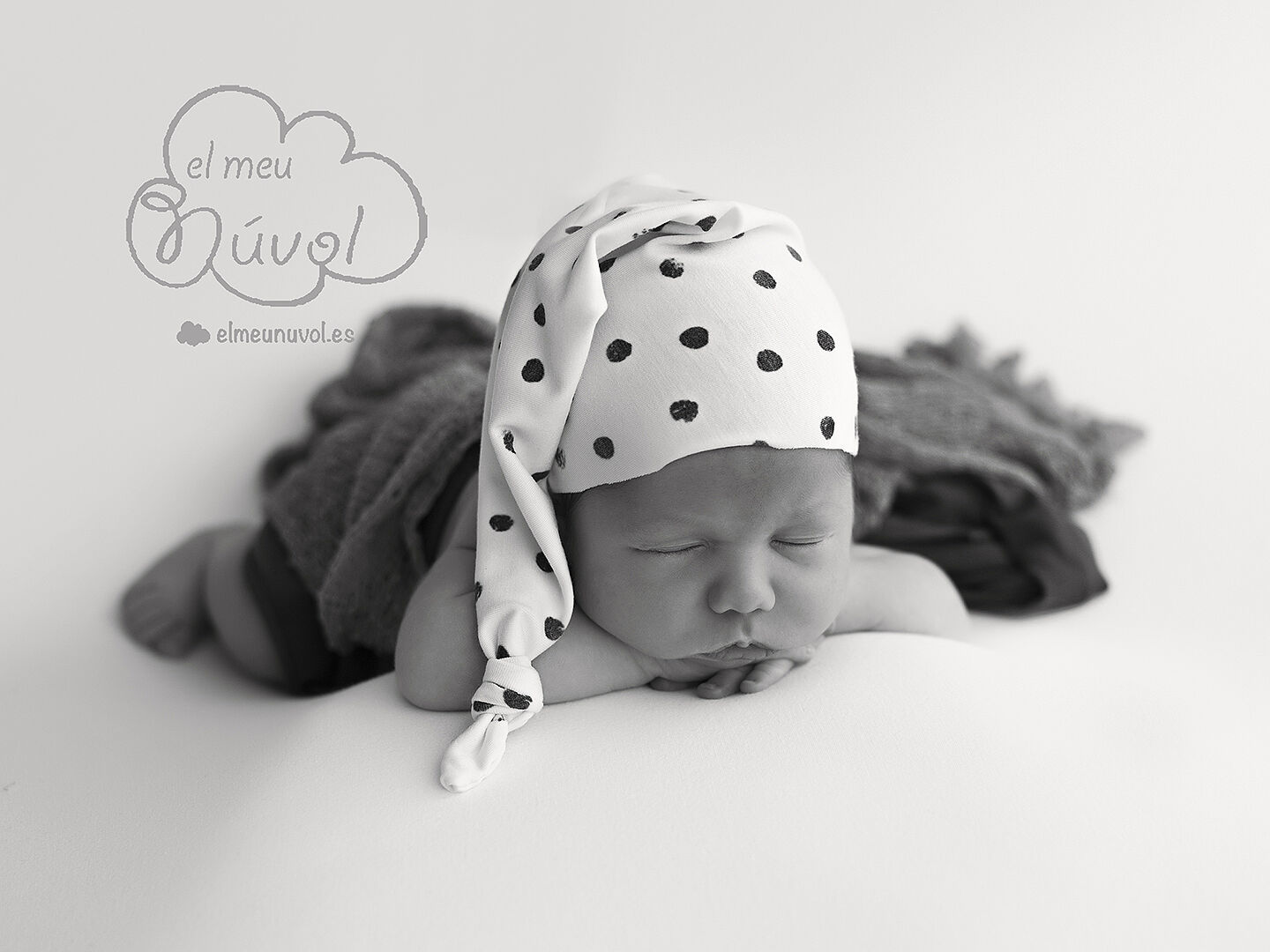 FOTOGRAFO_NEWBORN_IGUALADA_BARCELONA_FOTOS_RECIEN_NACIDO_EL_MEU_NUVOL_FOTOGRAFIA_EMBARAZO_FAMILIA_NOUNAT_NADO_BEBE_00014