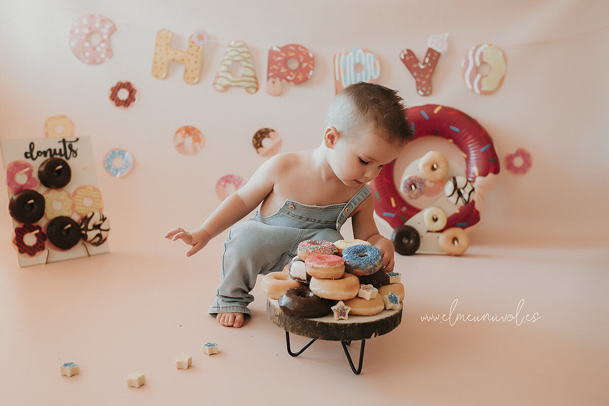 elmeunúvol.es - fotografia-de-cumplean-os-smash-donnuts-igualada-el-meu-nuvol-fotografa-infantil-nin-os-y-familia-barcelona00004-ts20250722181844510660.jpg