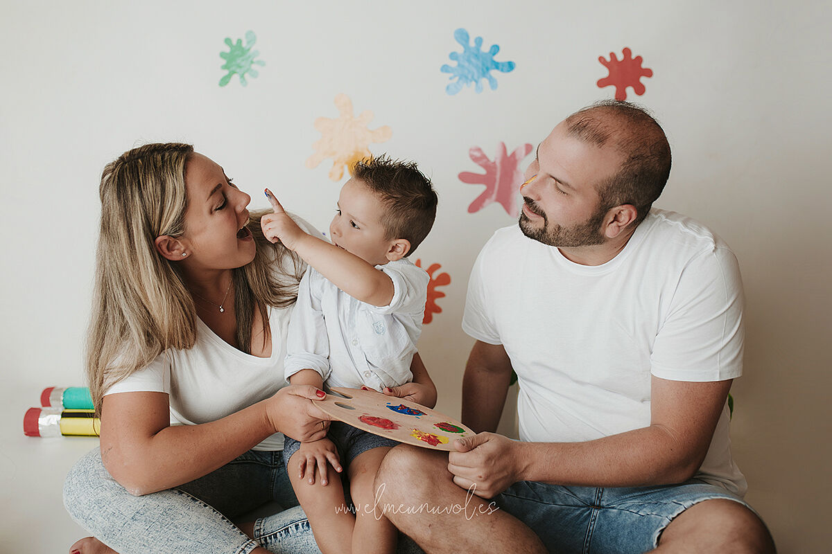 sesion smash paint en igualada el meu nuvol fotografia de cumpleaños infantil familiar00012