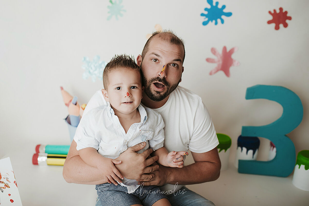 sesion smash paint en igualada el meu nuvol fotografia de cumpleaños infantil familiar00015