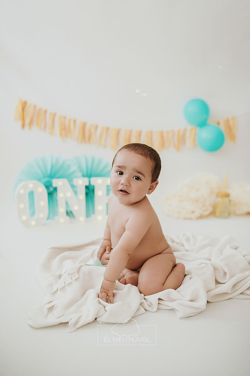 sessió smash cake a igualada barcelona el meu nuvol fotografia infantil00030