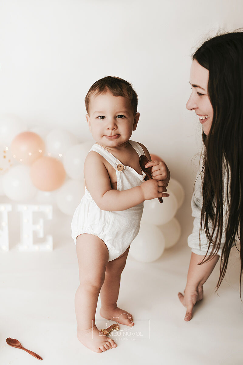sesion del primer cumpleaños en igualada el meu nuvol fotografia smash cake00007