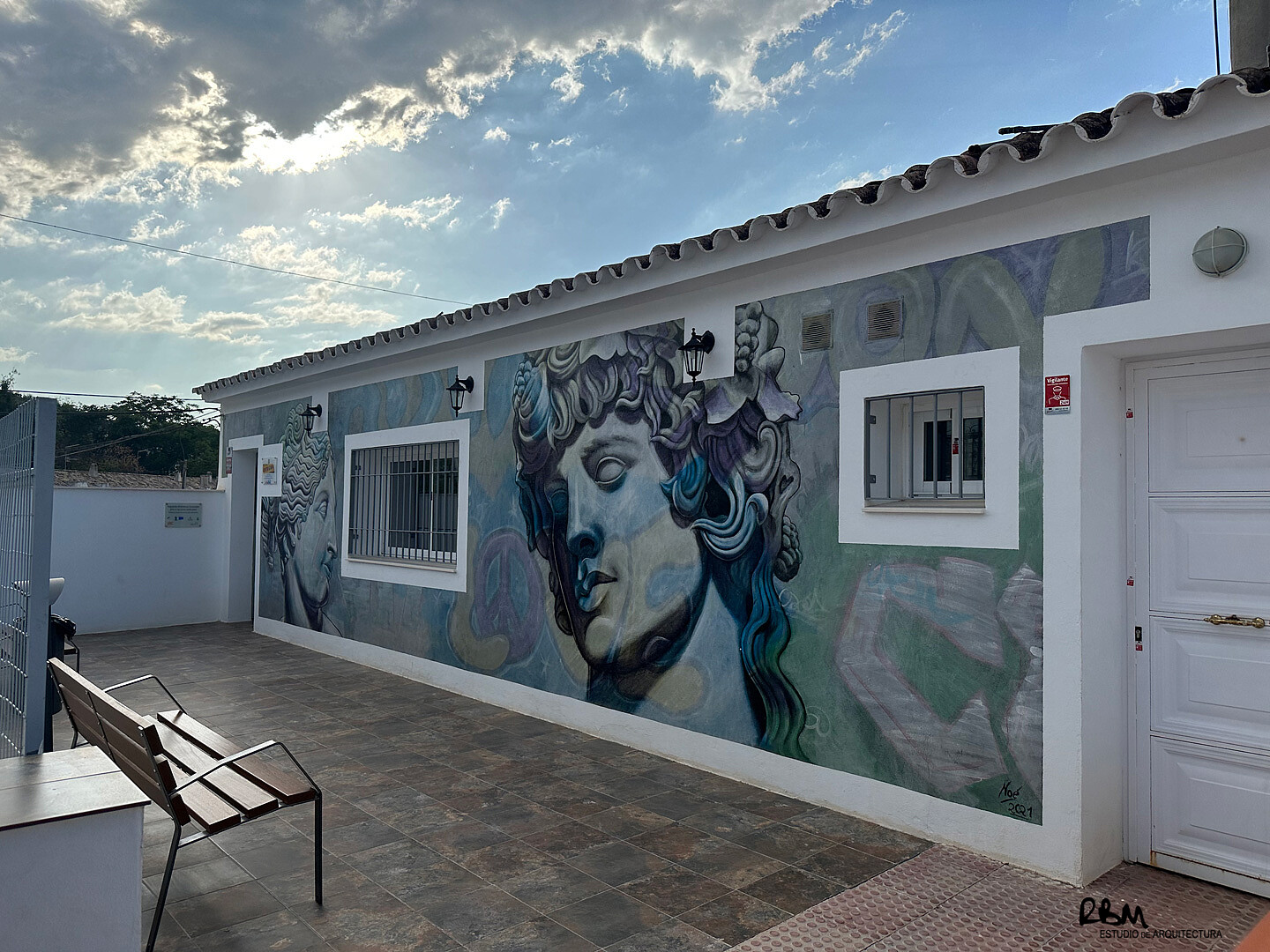 1813_09-centro-joven-cuevas-de-san-marcos-arquitecto-raul-benitez