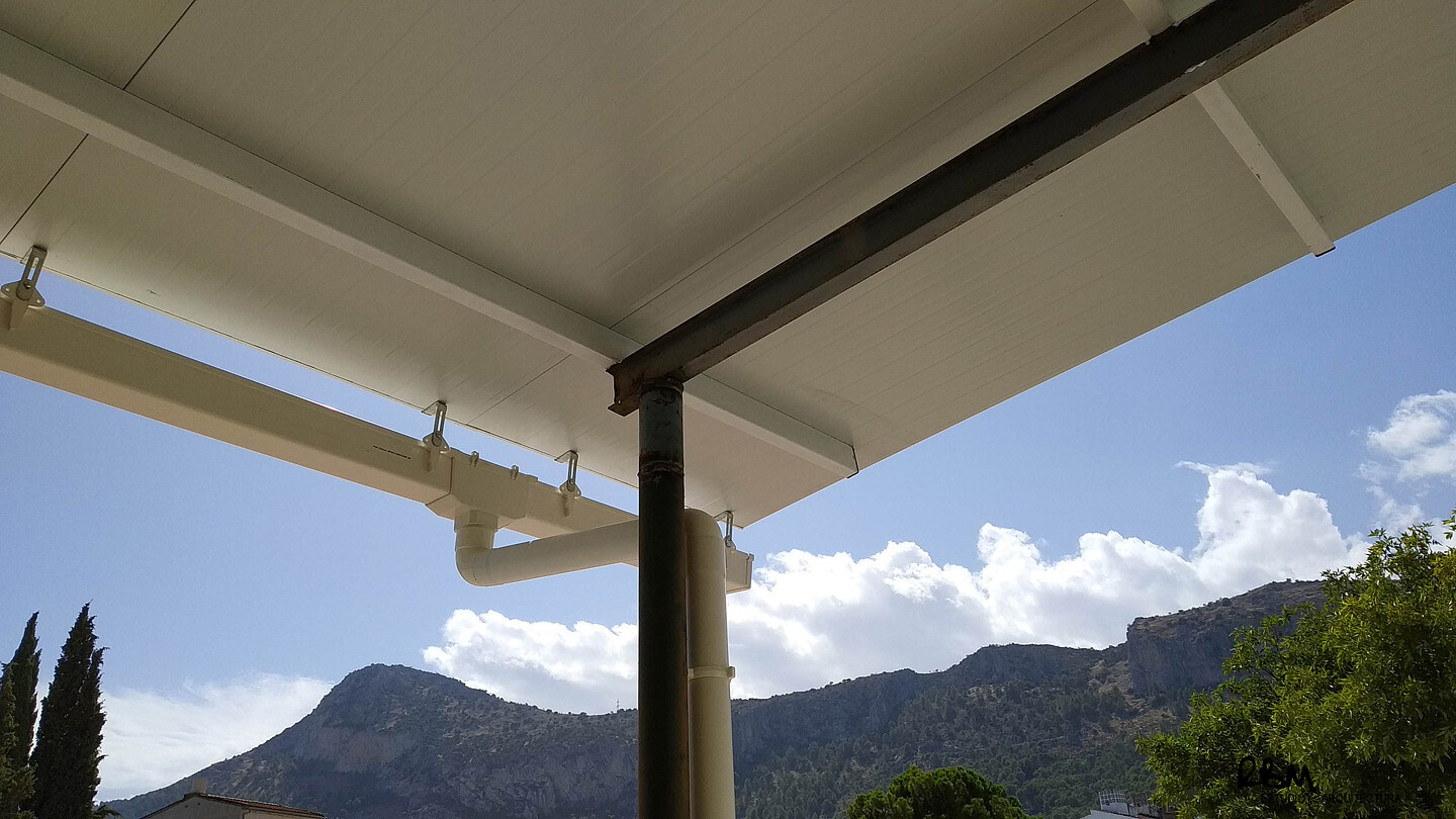 1920_13-cubierta-infantil-cuevas-de-san-marcos-arquitecto-raul-benitez