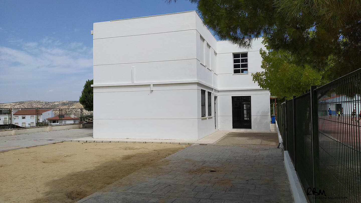 1920_15-cubierta-infantil-cuevas-de-san-marcos-arquitecto-raul-benitez