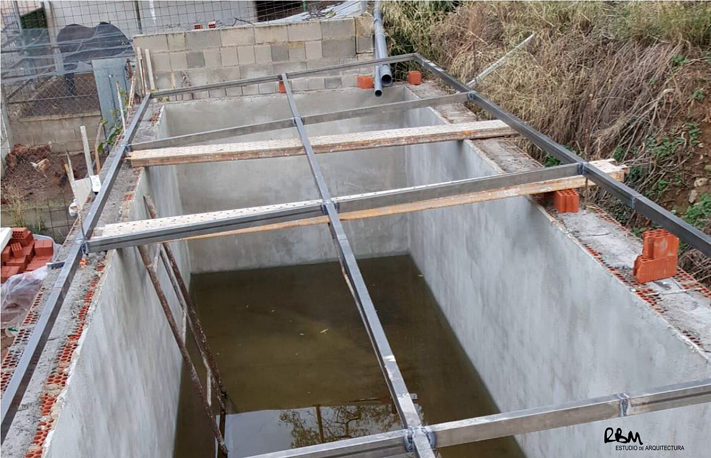 2034_07-AFO_vivienda-en-cuevas-de-san-marcos-arquitecto-raul-benitez