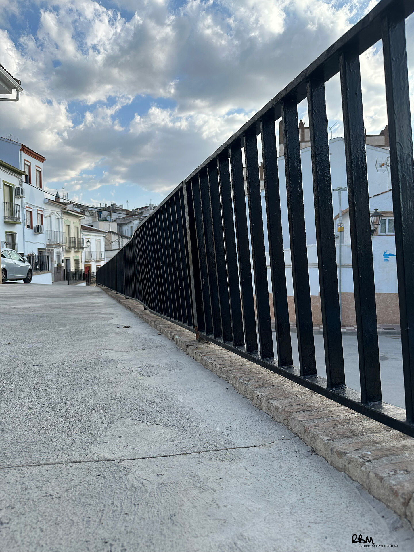 2113_03-calle-lucena-cuevas-de-san-marcos-arquitecto-raul-benitez