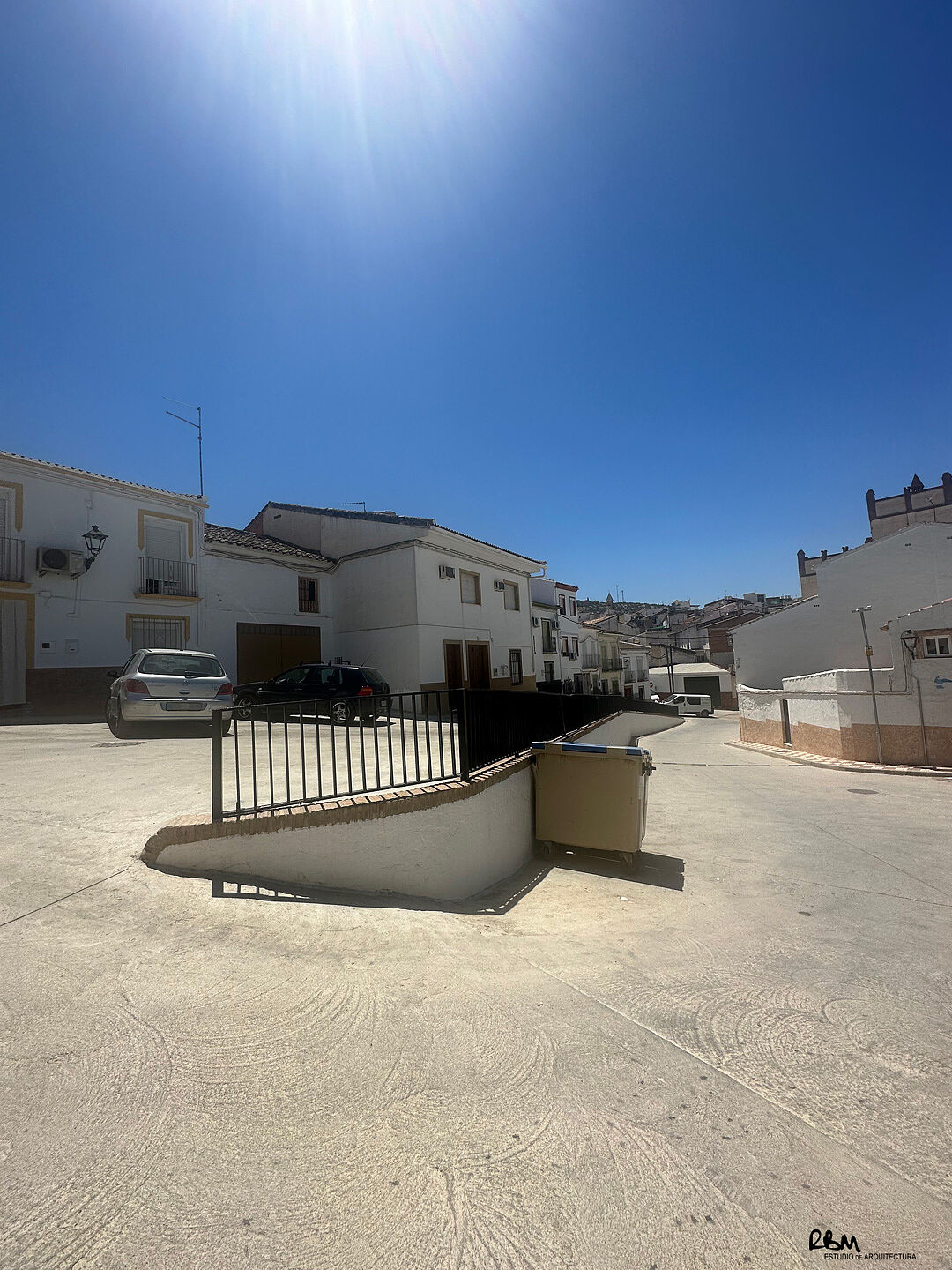 2113_07-calle-lucena-cuevas-de-san-marcos-arquitecto-raul-benitez