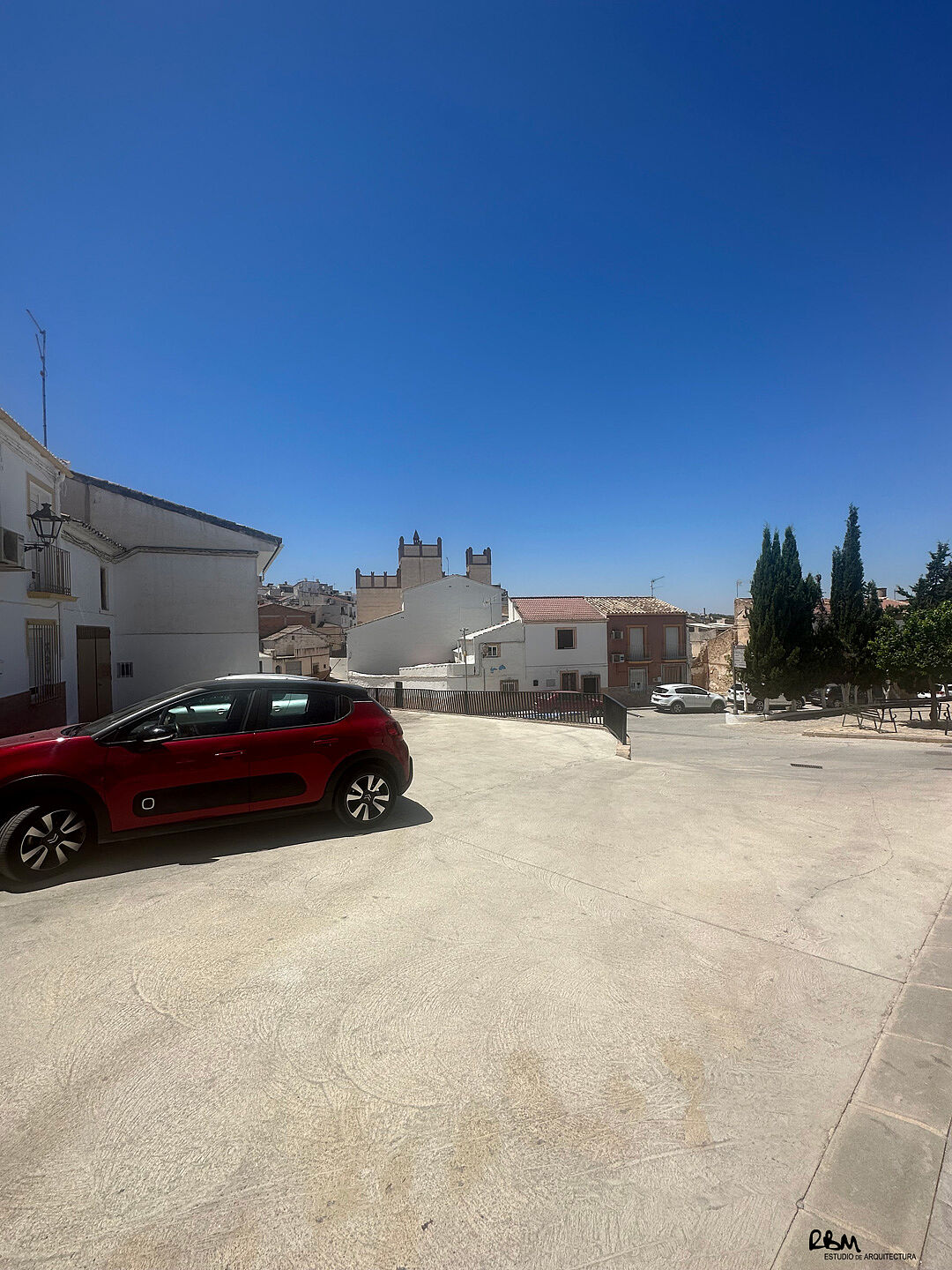 2113_04-calle-lucena-cuevas-de-san-marcos-arquitecto-raul-benitez