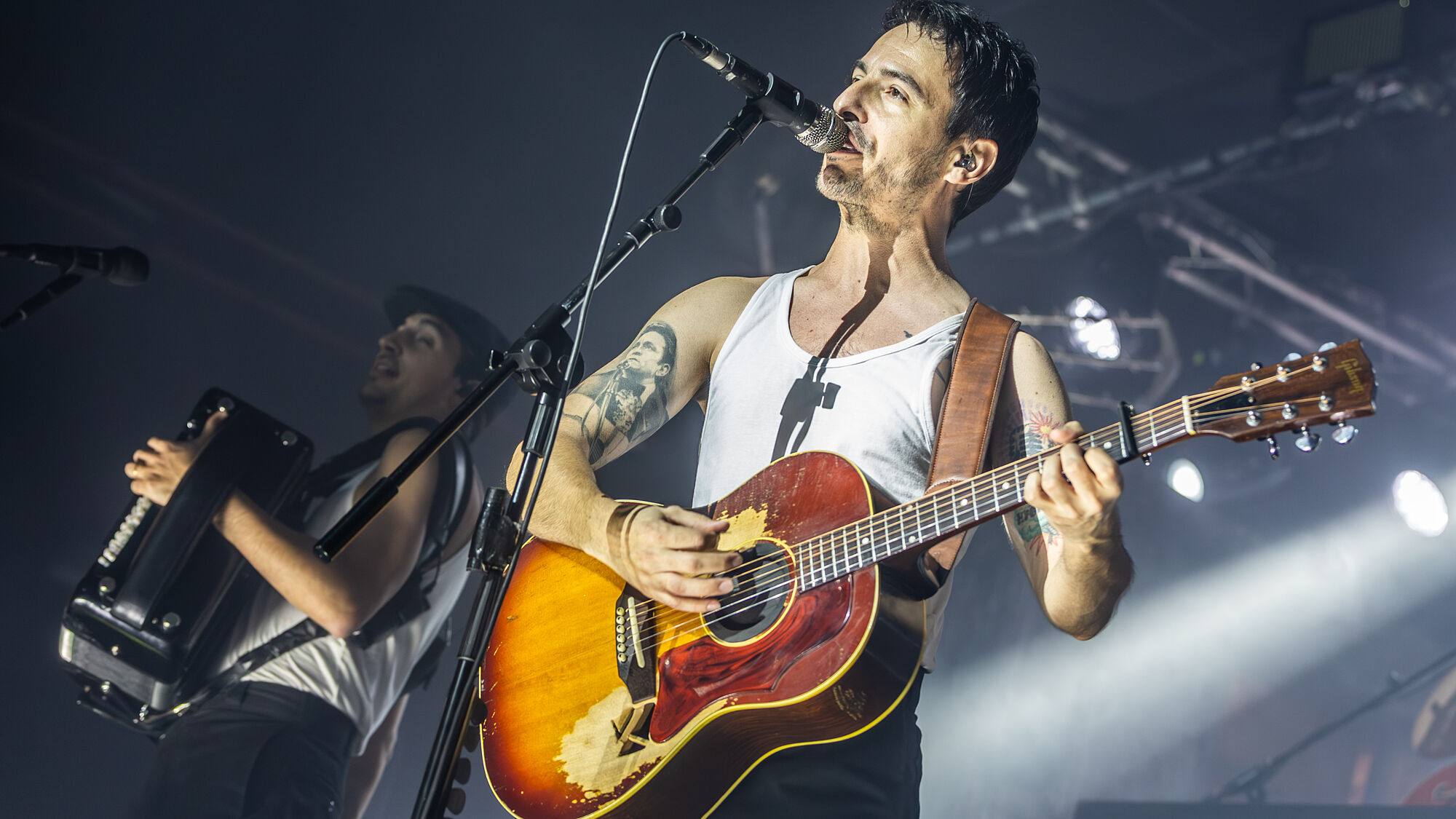 LA M.O.D.A. EN LA SALA PARÍS 15: LOS HÉROES DEL SÁBADO CONQUISTARON MÁLAGA